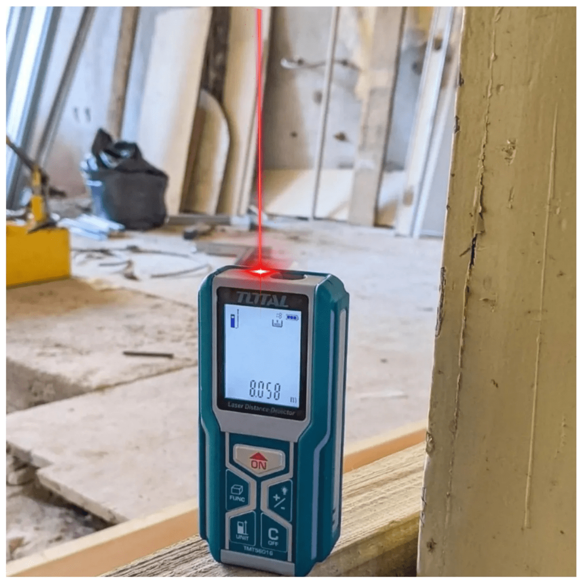MEDIDOR LASER DISTANCIOMETRO 60Mts TOTAL3
