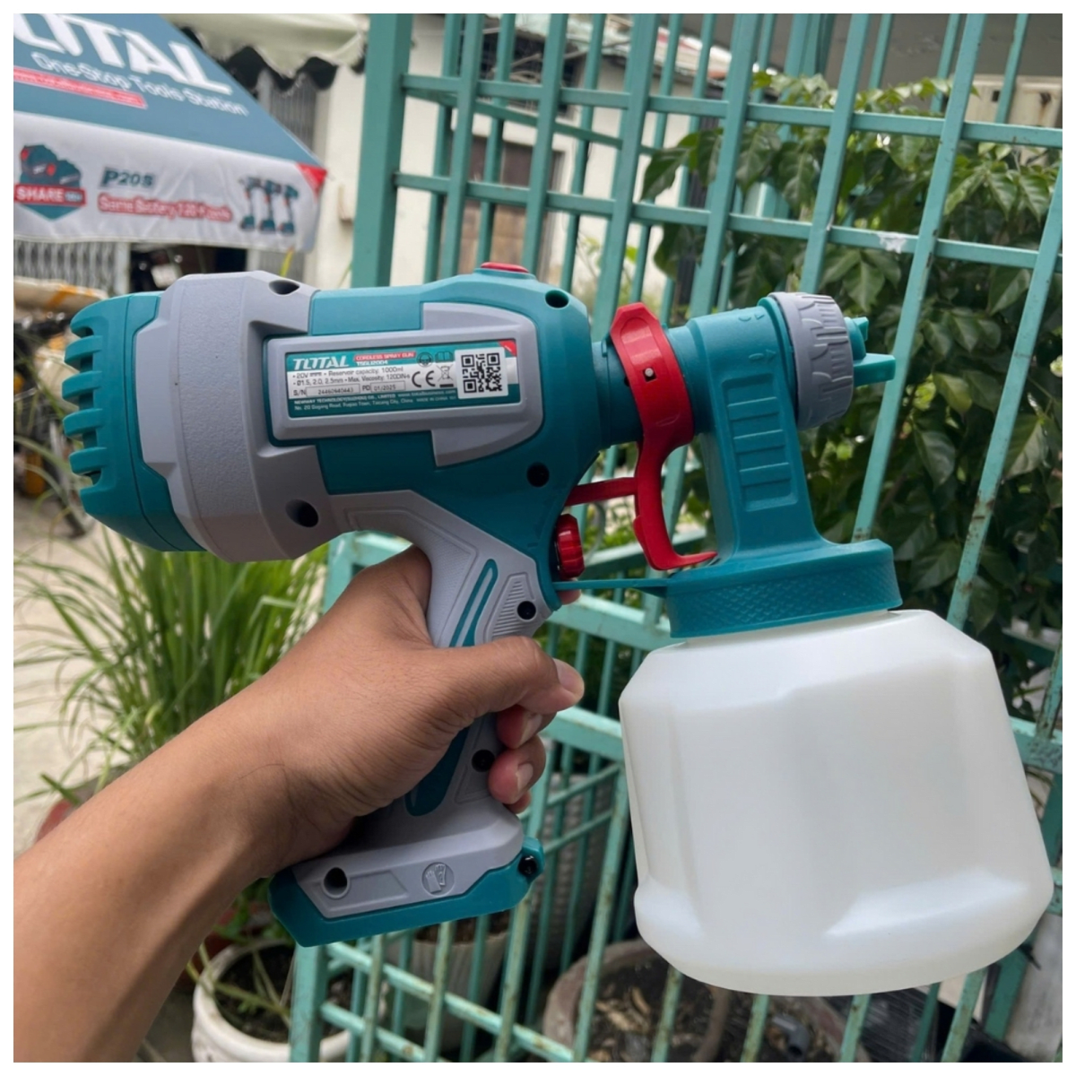 PISTOLA PARA PINTAR COMPRESORA INALAMBRICA 20V TSGLI2004 TOTAL3