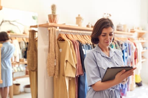 ¿Cómo hacer el inventario de una tienda de ropa?