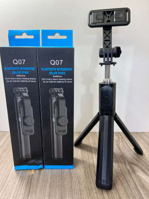 Trípode Con Bastón Selfie Bluetooth Q07 Control Remoto