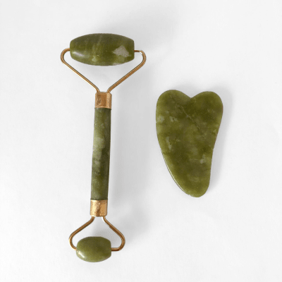 Rodillo de Jade Con Corazón