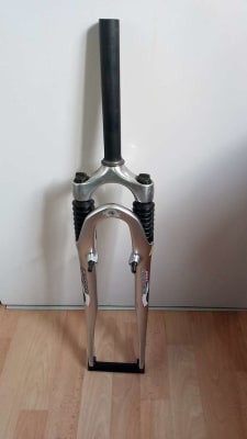 Horquilla horquilla sr suntour T890 700C