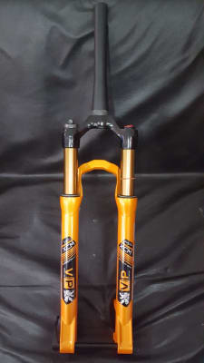 Horquilla MTB marca VIP, modelo XC F3RC air, aro 29er, bloqueo al manillar, eje 15mm X 100mm