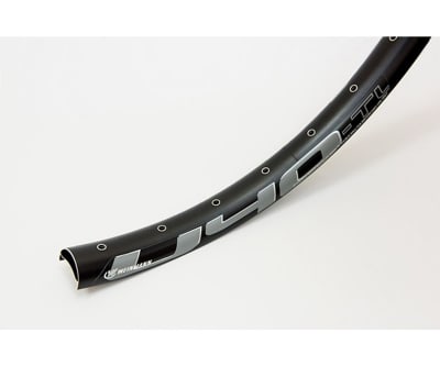 LLANTA WEINMANN 29 U40 TL NEGRA 32H FV C/OJETILLO1