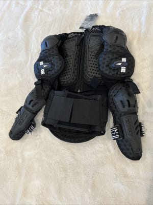 jofa axo air cage junior talla s 5-6 años app2