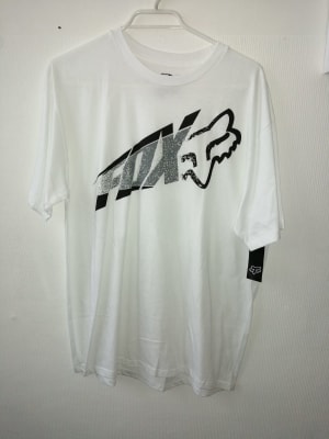 POLERA FOX FREQUENCE BLANCA SIZE: L