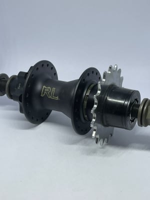 MAZA TRASERA RL EJE 14MM DISCO CASSETTE 18T 36H