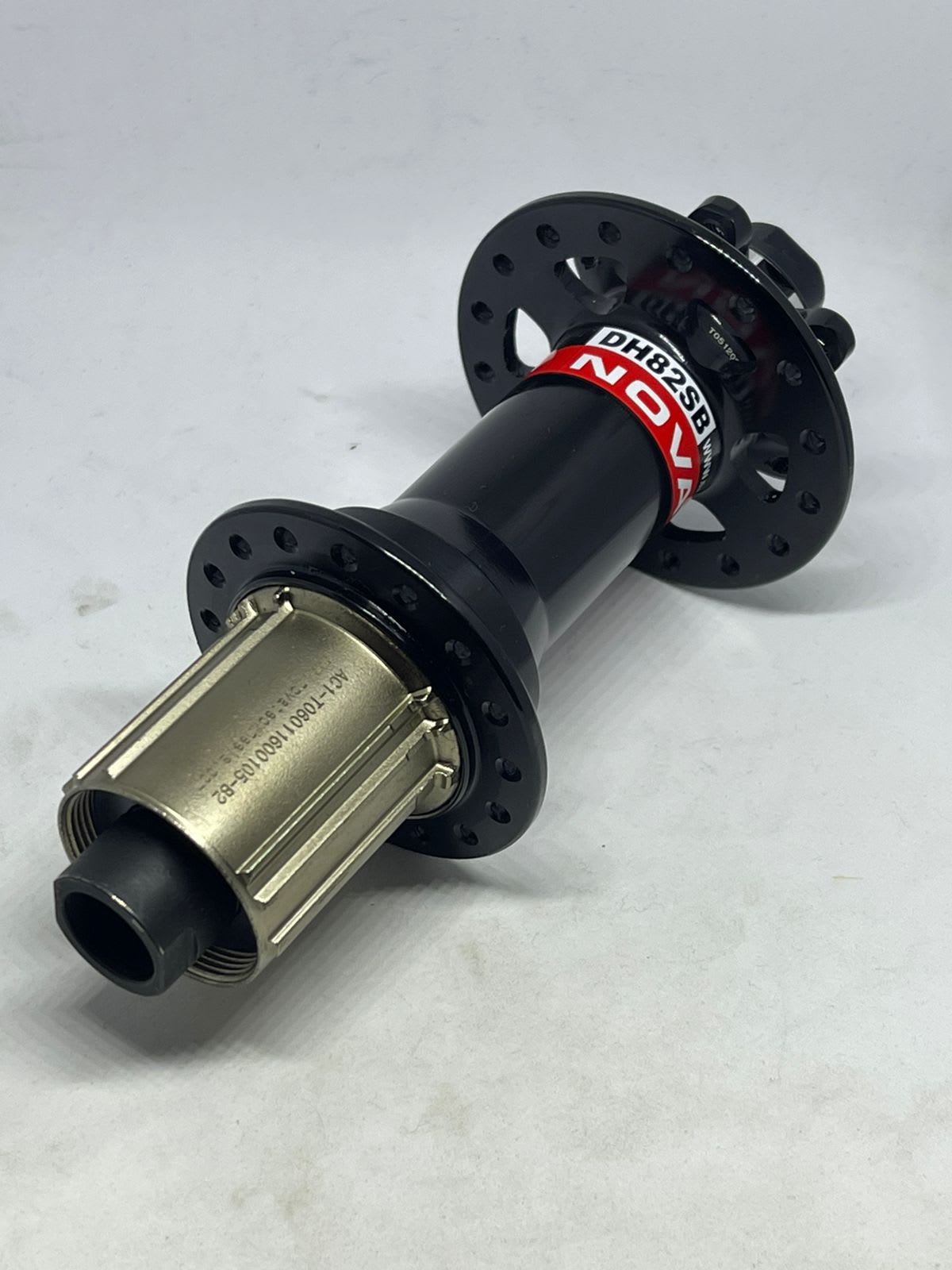 MAZA TRASERA NOVATEC DH82SB 12X157MM 32H | MikeBikes