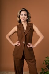 CHALECO AITANA MARRÓN