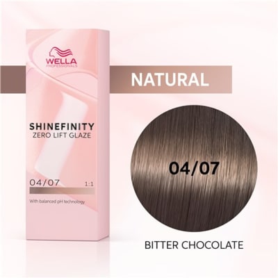 Wella Professionals Shinefinity Glaze Color 04/07 Castaño Medio Natural Marrón 60 ml