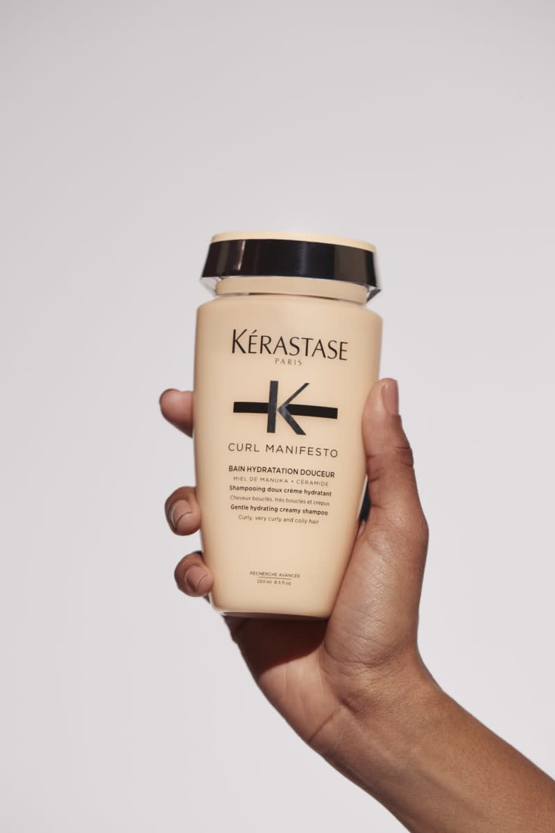 Shampoo Kerastase Hydratation Douceur  cabello Rizado 250 ml3