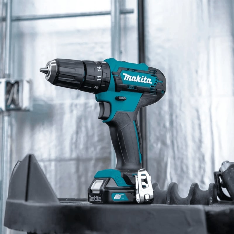 Taladro Atornillador Inalambrico MAKITA + 2 Baterias 12v 2AH (BL1020) + Cargador (DC10WD)1