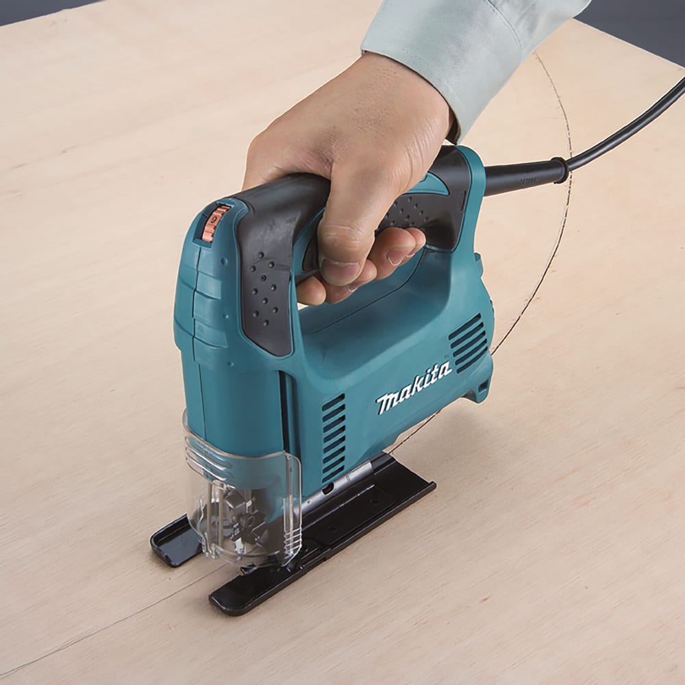 Sierra Caladora MAKITA 65mm 450w 43272
