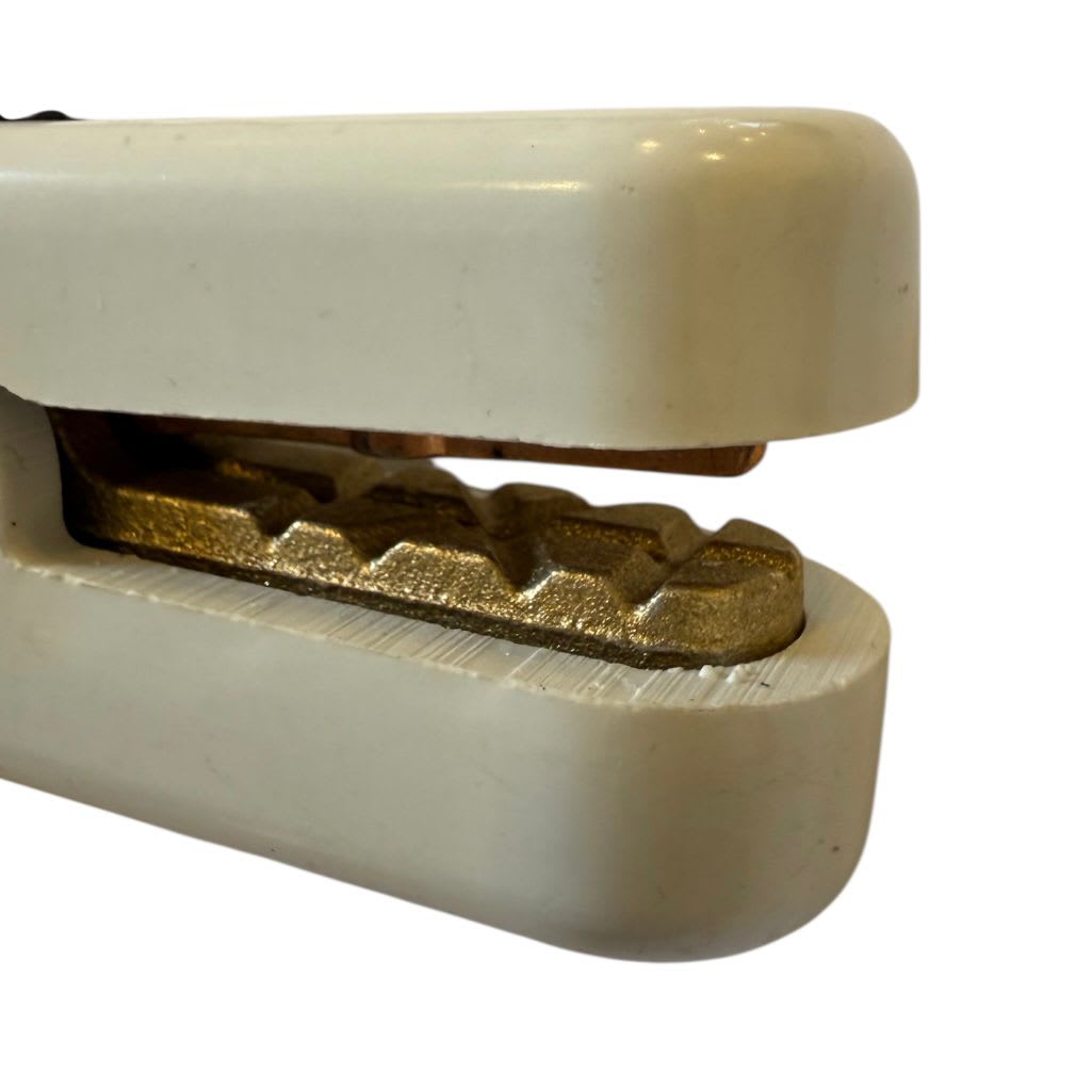 Pinza Porta Electrodos Alpha 300A con Apriete Firme y 4 Posiciones – Sin Cable2