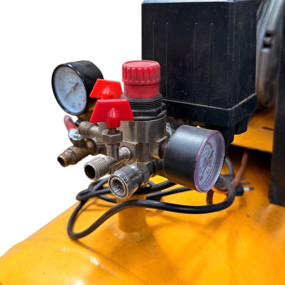 Compresor 150 Litros 3hp MOSAY (Semi Nuevo)3