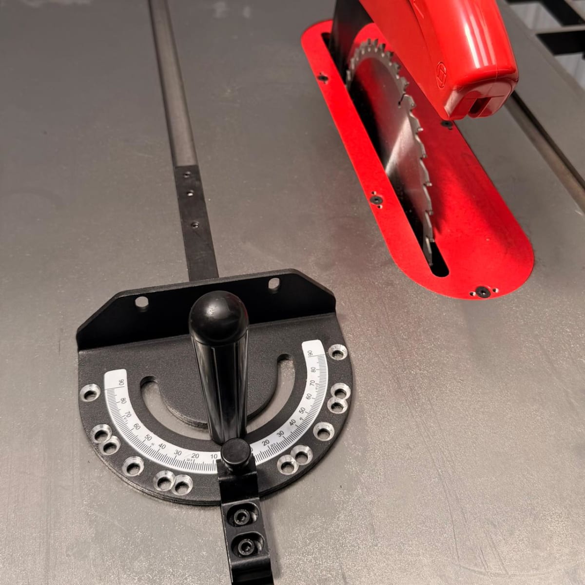 Sierra De Banco 10” MJ-2325G MOSAY9