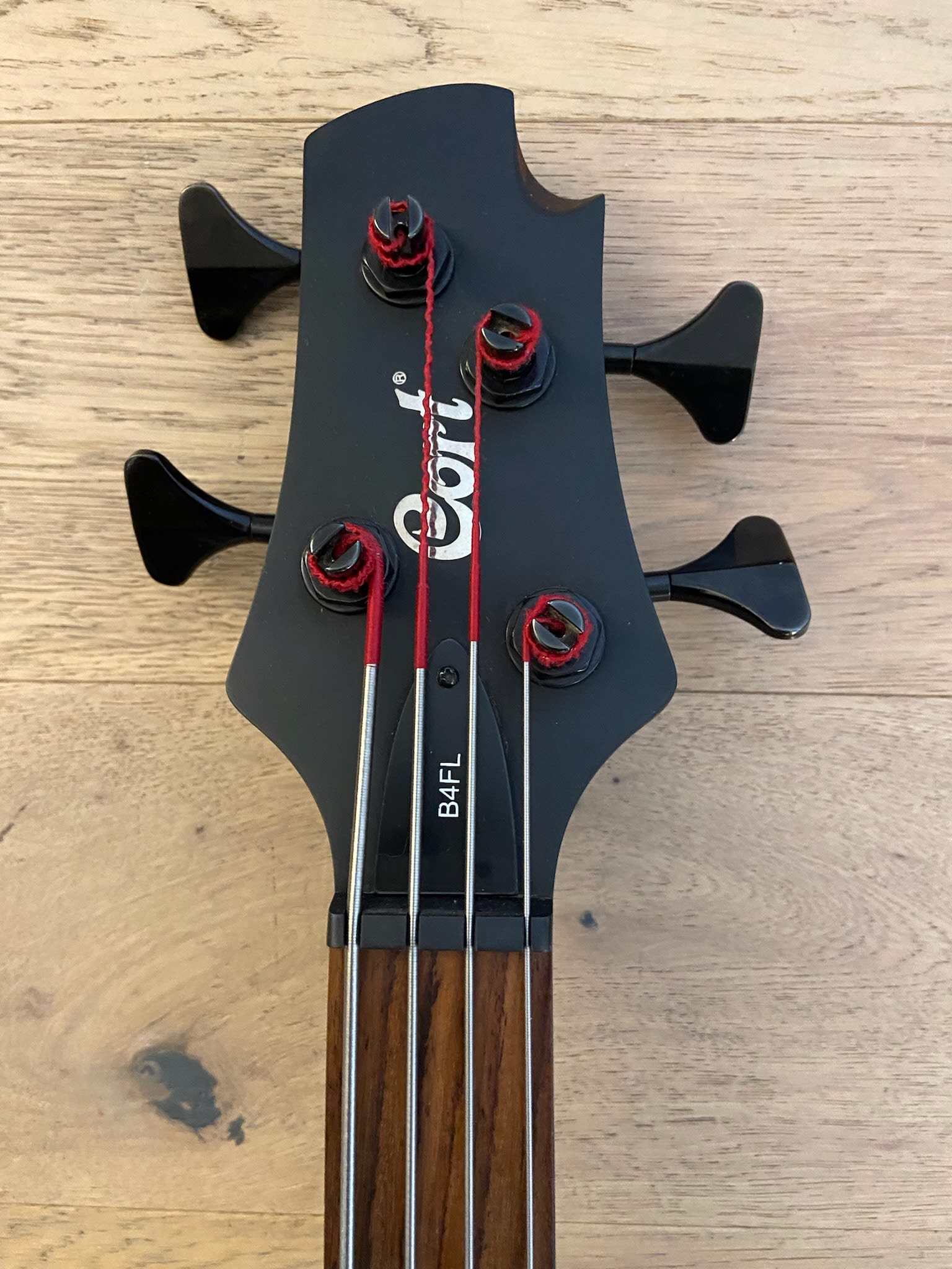 Bajo Electrico Cort B4FL Plus AS Artisan Fretless (SKU:2081