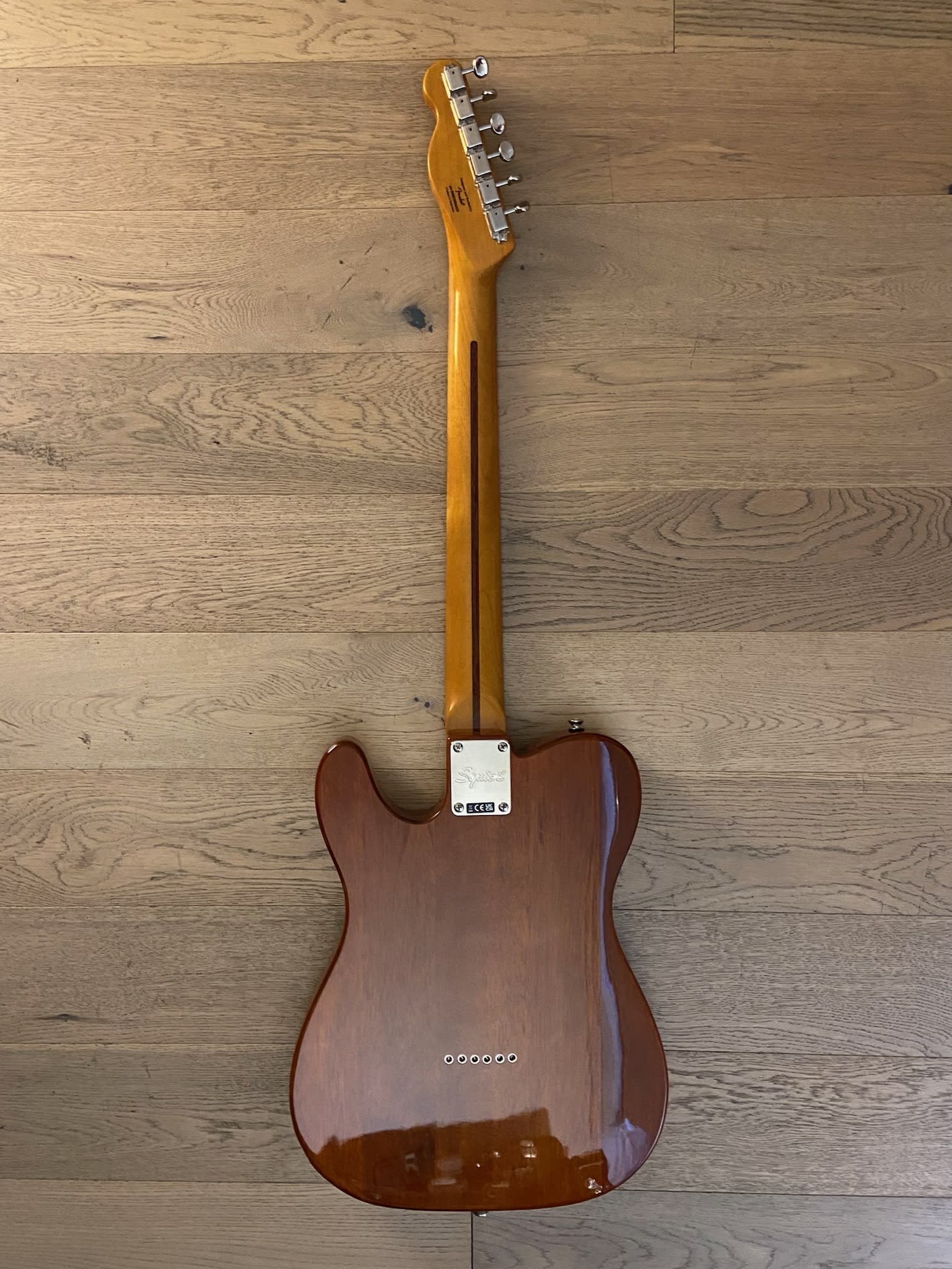 TERU  『美品』Squier Fender STANDARD Squier - Guitarra eléctrica Squier Affinity Series™ Stratocaster