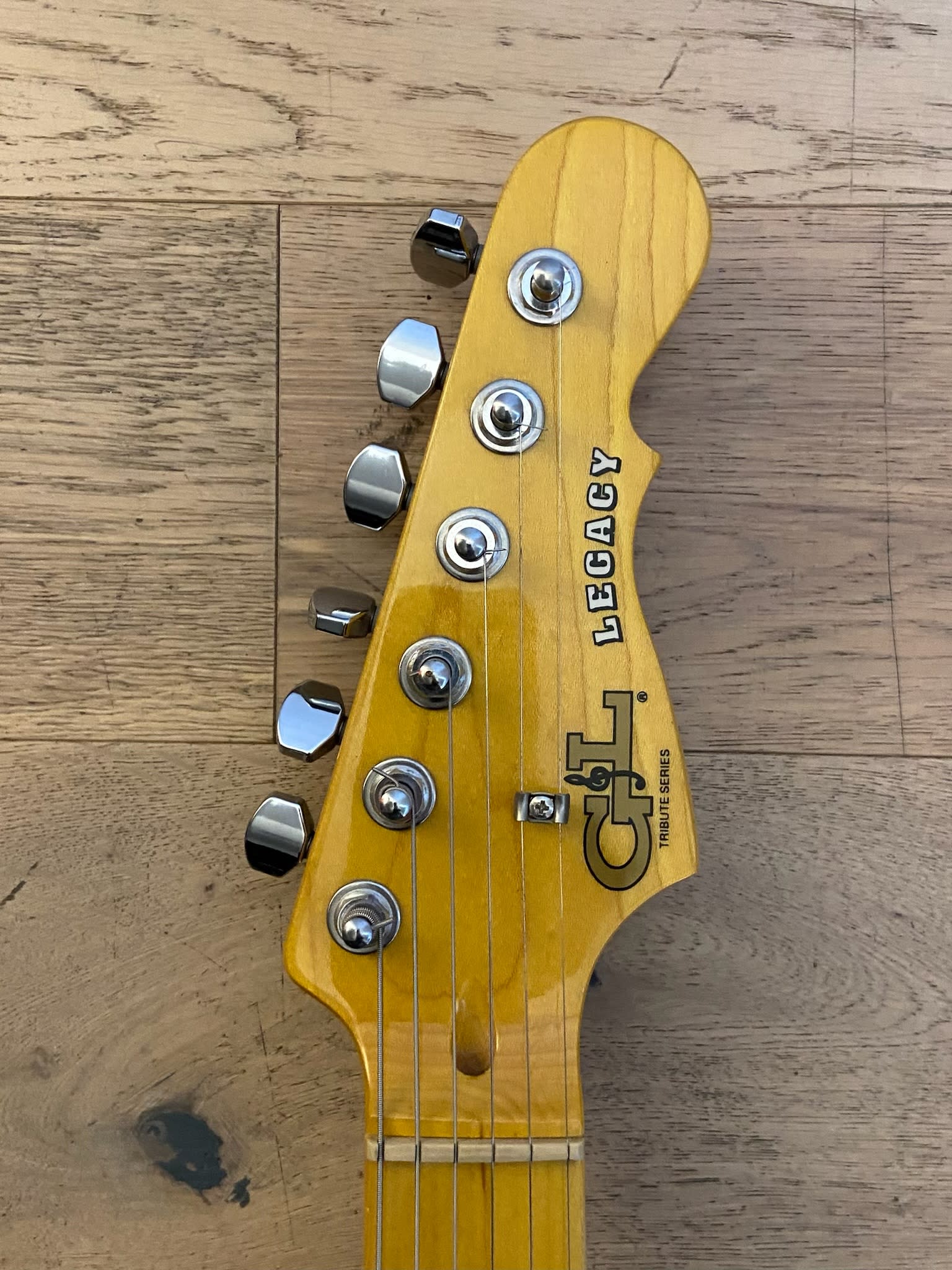 Guitarra Electrico G&L Legacy Tribute Series (SKU:2480