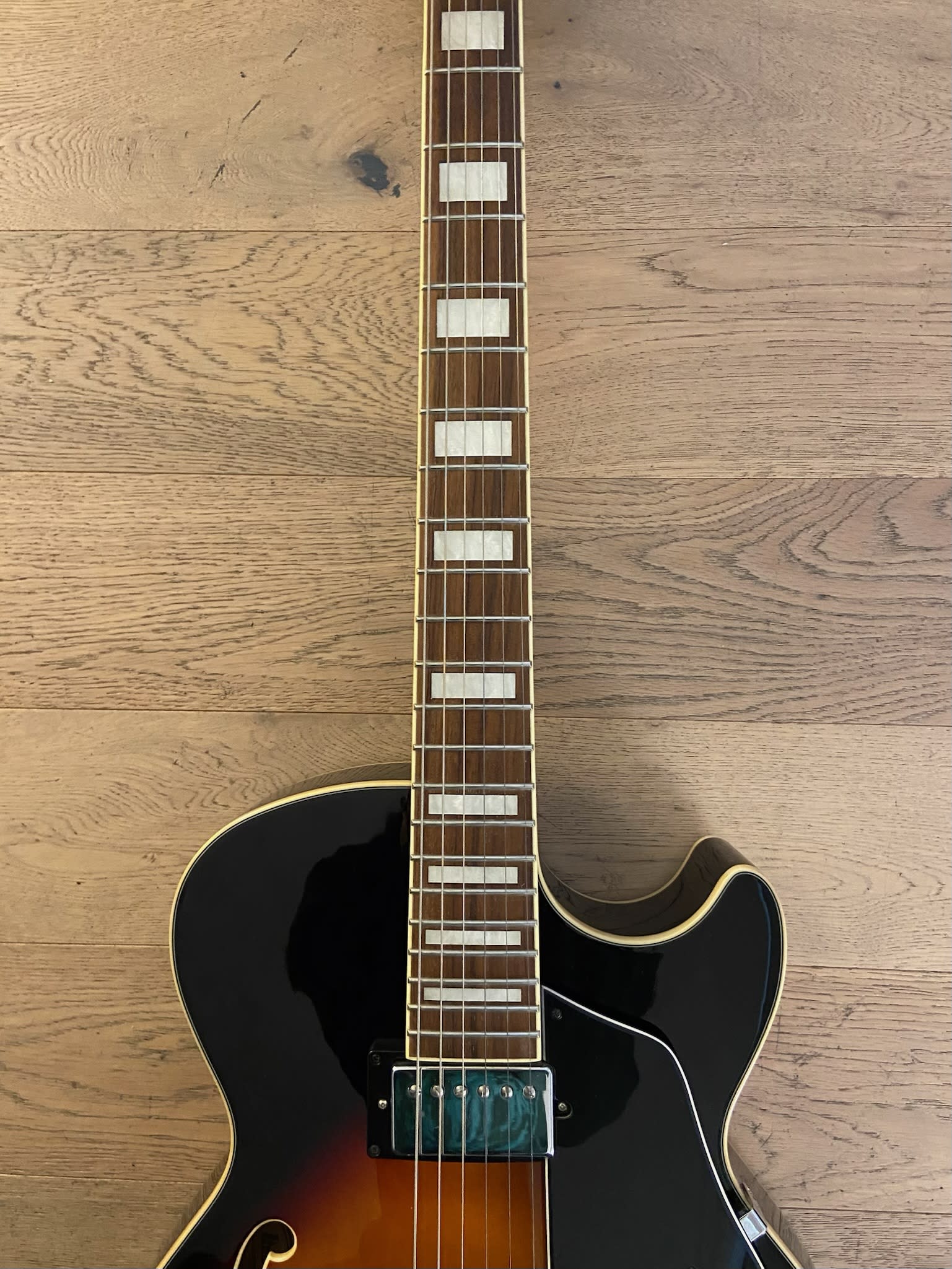 Guitarra Electrico Ibanez AG75BS (SKU:2263) | Instrumentos Chile