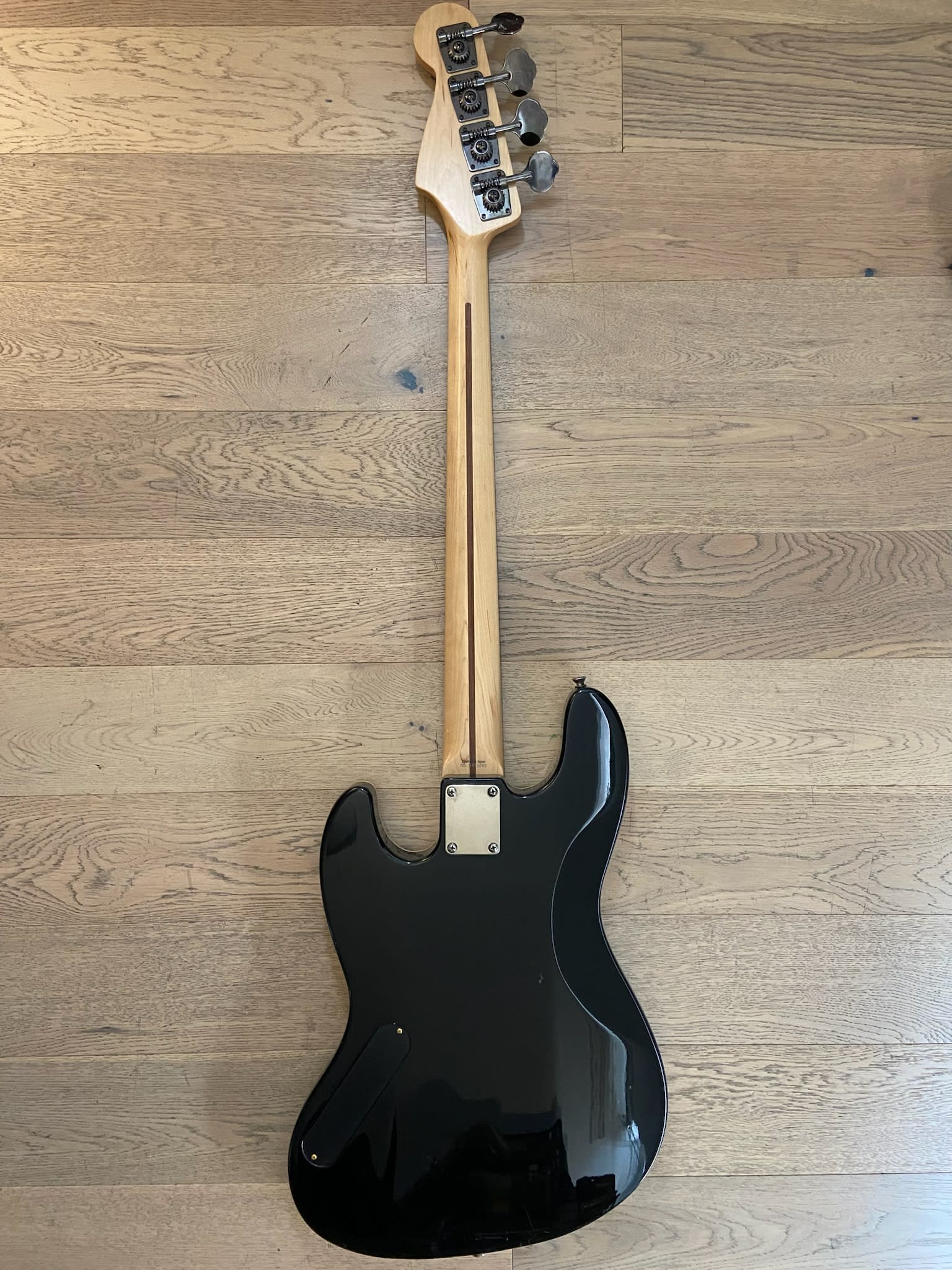 Bajo Electrico Fender Jazz Bass Aerodyne (SKU:2392) | Instrumentos