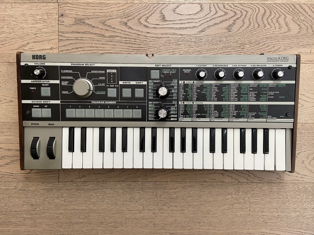 Korg microKorg2 - Sintetizador Vocoder