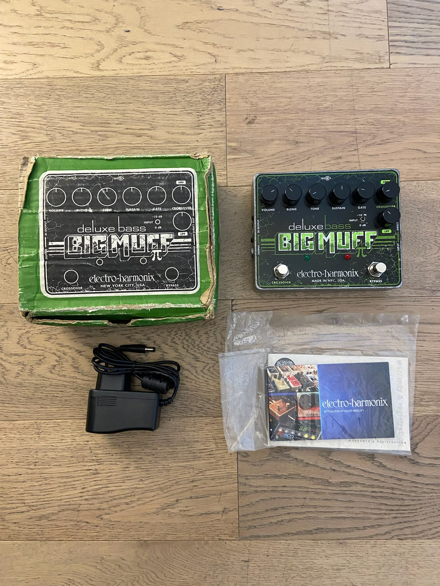 Bajo Electrico Electro-Harmonix Deluxe Bass BIG MUFF (SKU:2694