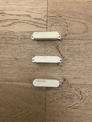 Guitarra Electrico Fender Lace Sensor Stratocaster (set) (SKU:1851)1