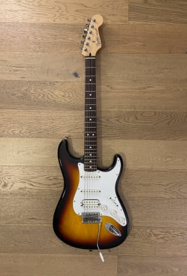Guitarra Electrico Fender Stratocaster HSS Standard MIM (SKU:2589)1