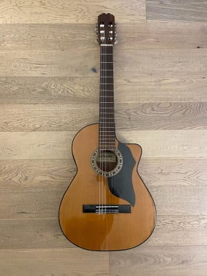 Guitarra Electroacustica Admira Malaga (SKU: 2040)1
