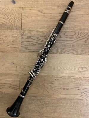 Clarinete Soprano Selmer Bundy Resonite 577 (SKU:2240)1