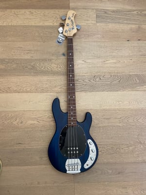 Bajo Electrico Sterling by Music Man StingRay 4 (SKU:1975)2