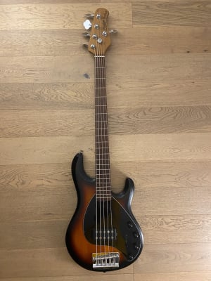 Bajo Electrico Sterling by Music Man StingRay 35 (SKU:2537)1