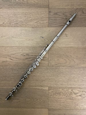 Flauta Traversa Plato cerrado Selmer Bundy (SKU:1886)2