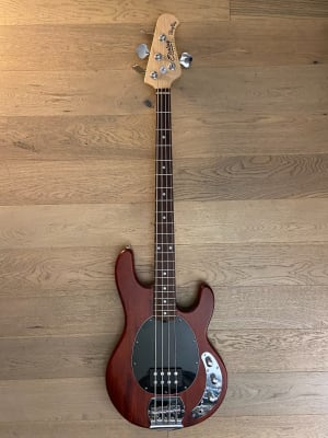 Bajo Electrico Sterling by Music Man StingRay 4 (SKU:2069)1