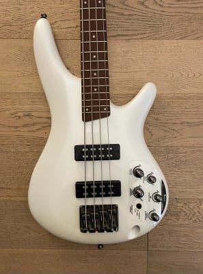 Bajo Electrico Ibanez SR300e (SKU:2678)1