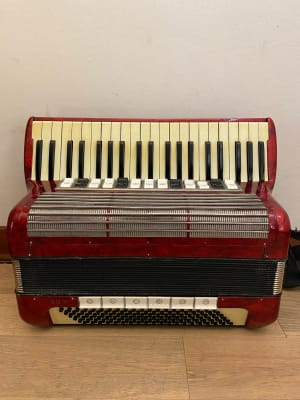 Acordeon a piano 120 bajos Hohner Tango VM (SKU:1699)1