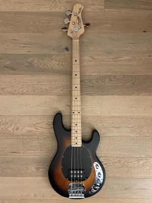 Bajo Electrico Sterling by Music Man StingRay 4 (SKU:2128)1