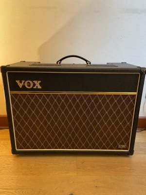 Amplificador Guitarra Electrico VOX AC15VR
