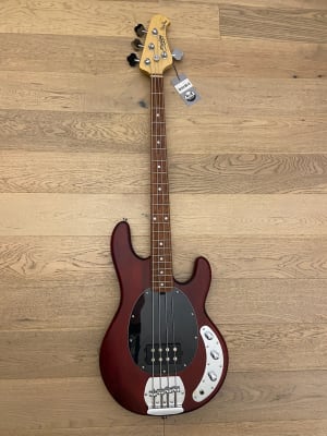 Bajo Electrico Sterling by Music Man StingRay 4 (SKU:1973)2