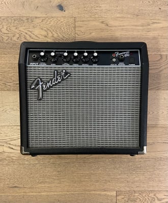 Guitarra Electrico Fender Frontman 15G (SKU:855)1