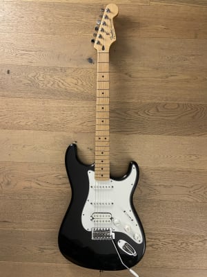 Guitarra Electrico Fender Stratocaster HSS Standard MIM (SKU:2486)1