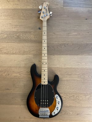 Bajo Electrico Sterling by Music Man StingRay 4 (SKU:2079)1