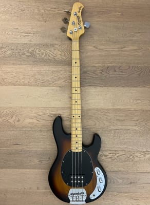 Bajo Electrico Sterling by Music Man StingRay 4 (SKU:2014)2