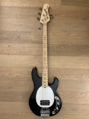 Bajo Electrico Sterling by Music Man StingRay 4 (SKU:2197)1
