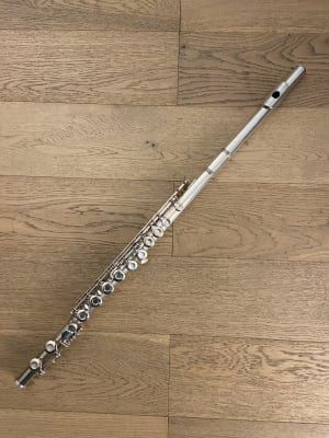 Flauta Traversa Plato cerrado Gemeinhardt M2 (SKU:1871)2