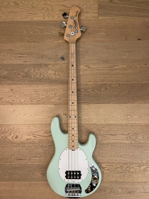 Bajo Electrico Sterling by Music Man StingRay 4 (SKU:2256)1