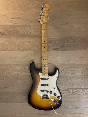 Stratocaster SSS Standard MIM (SKU:2064)1