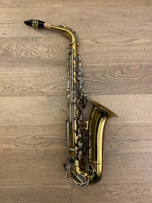 Saxofon Alto King Cleveland 613 (SKU:2096)1