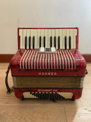 Acordeon a piano 48 bajos Hohner Student VM (SKU:1965)2